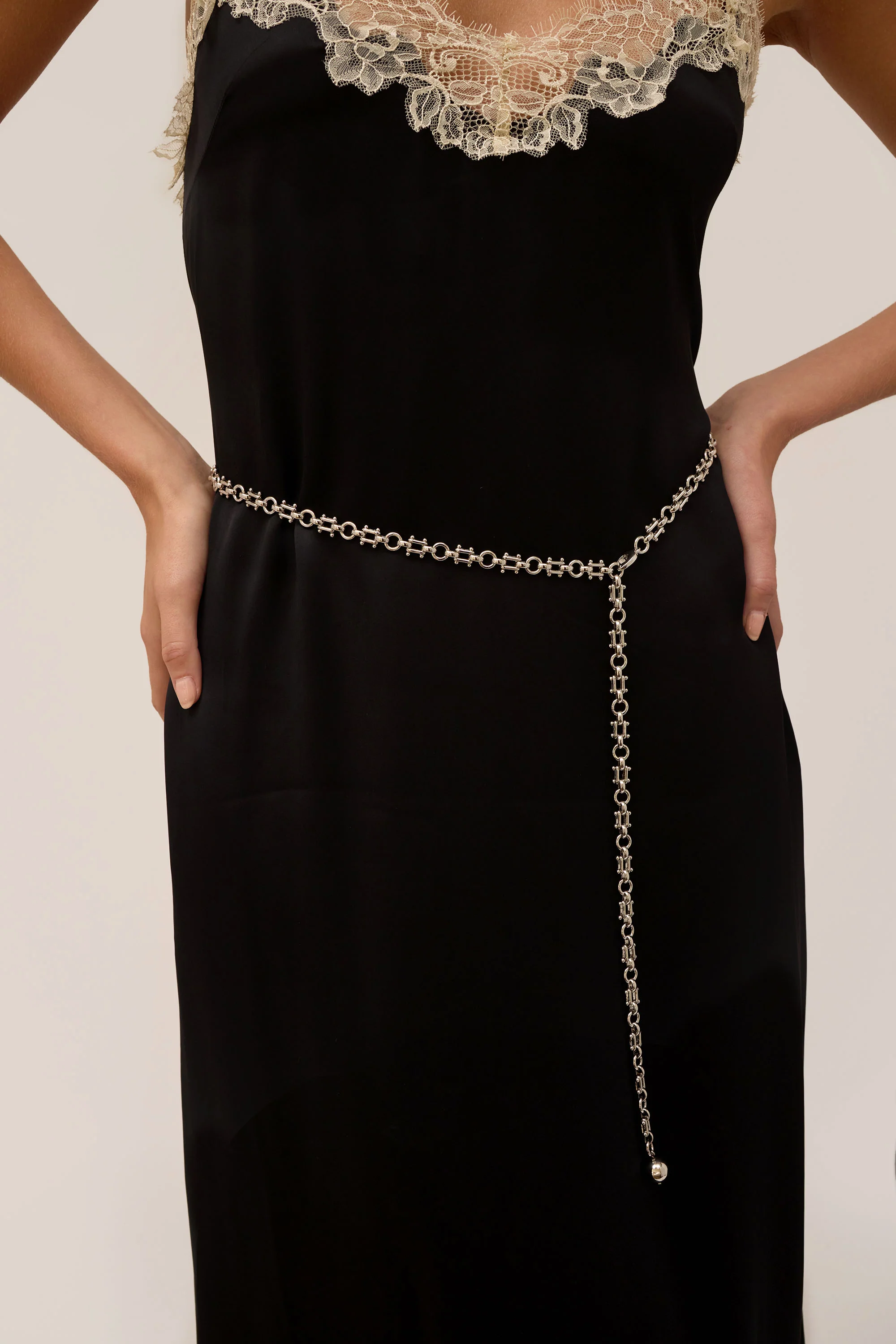Bianka Metal Chain Belt - Image 3