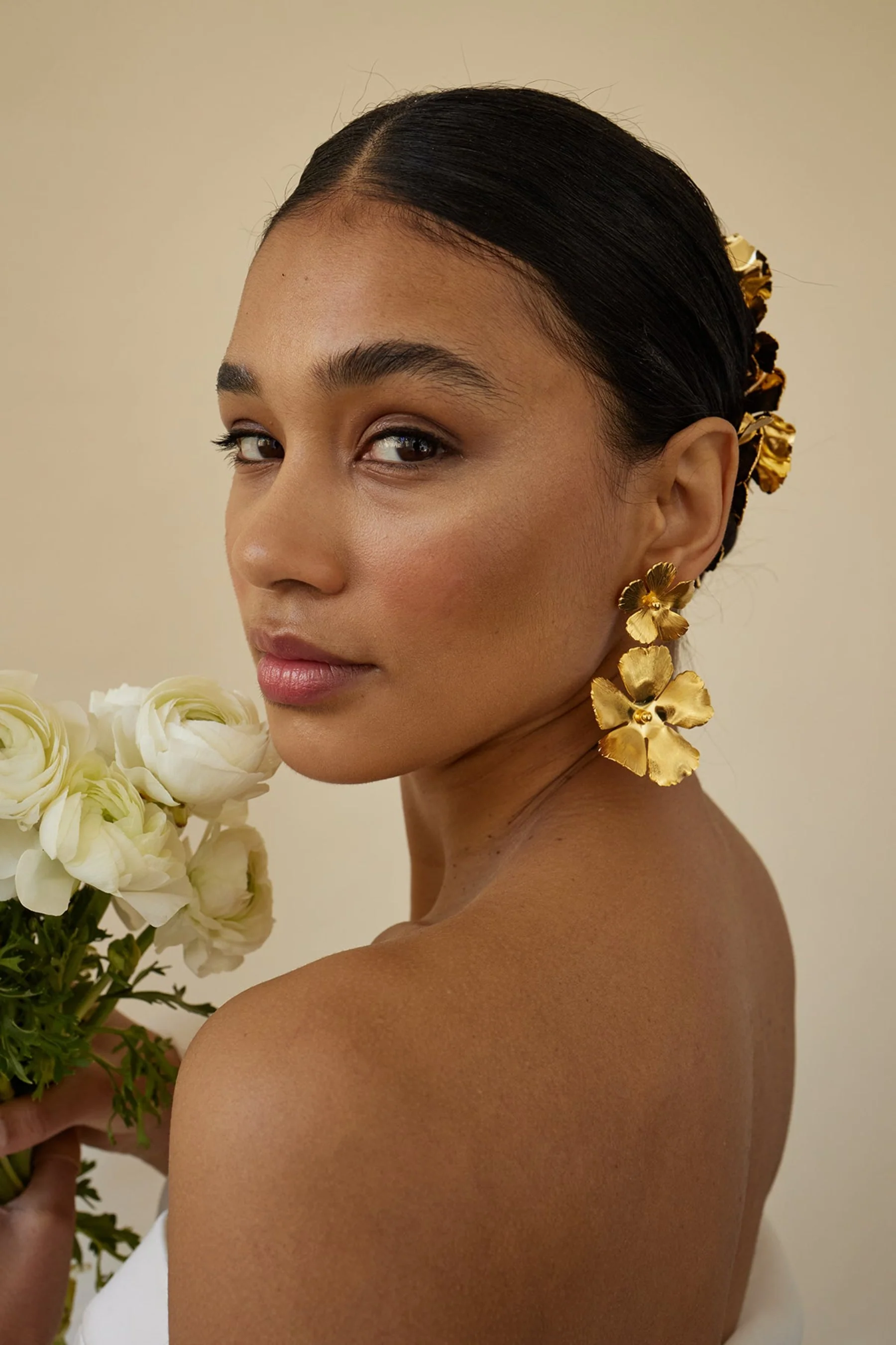 Eden Floral Earrings - Image 7