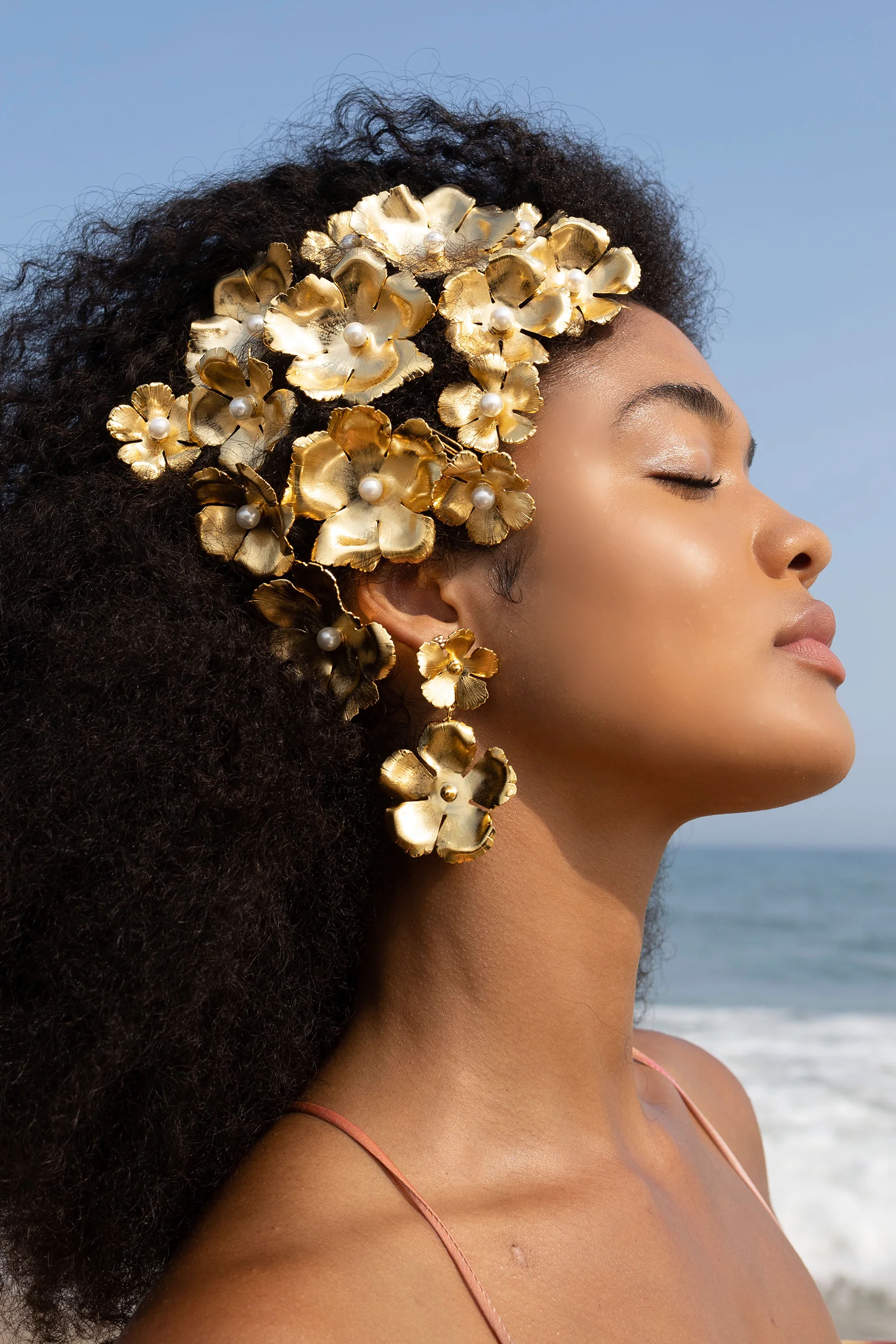 Eden Floral Earrings - Image 9