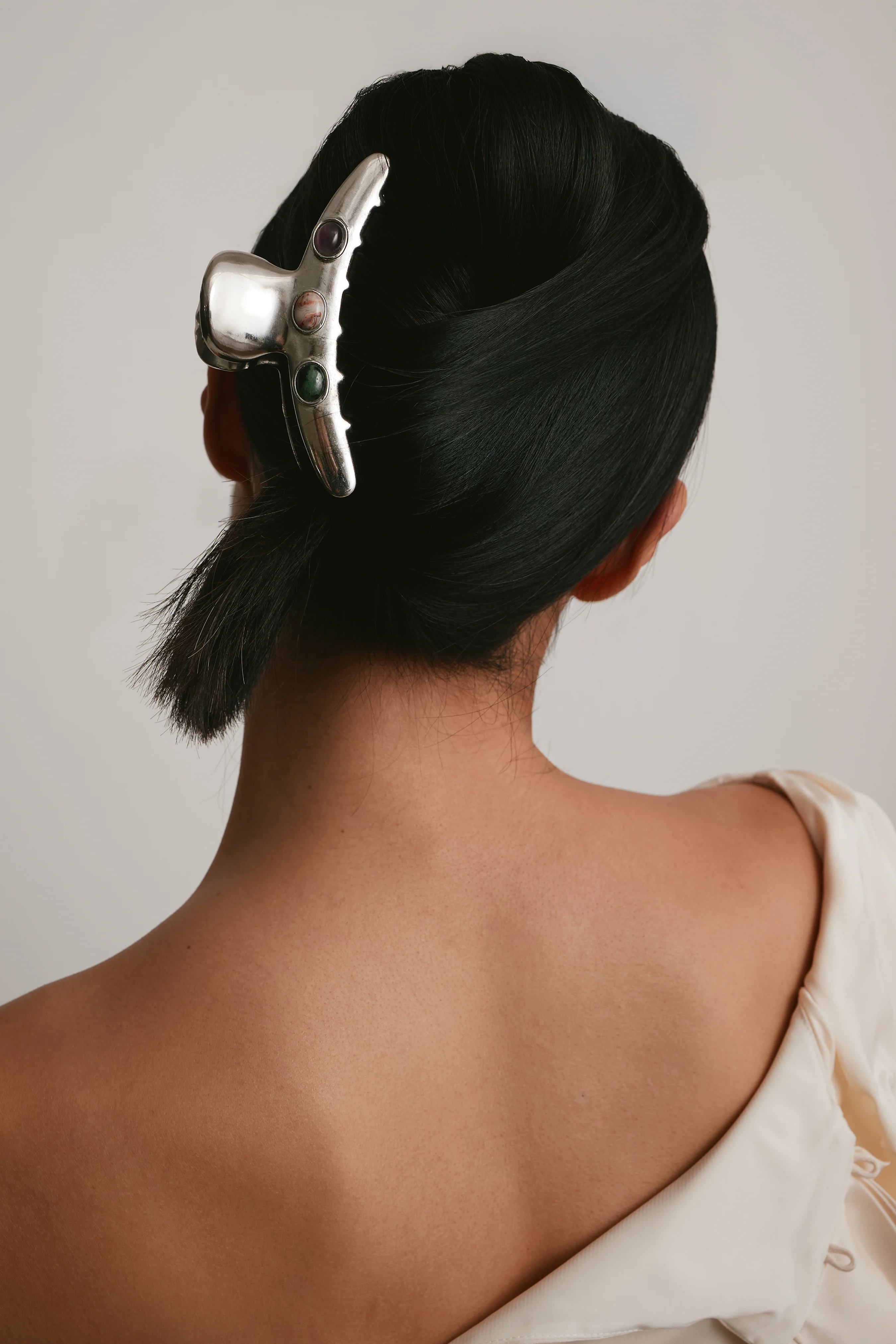 Frankie Stone Claw Clip - Image 2