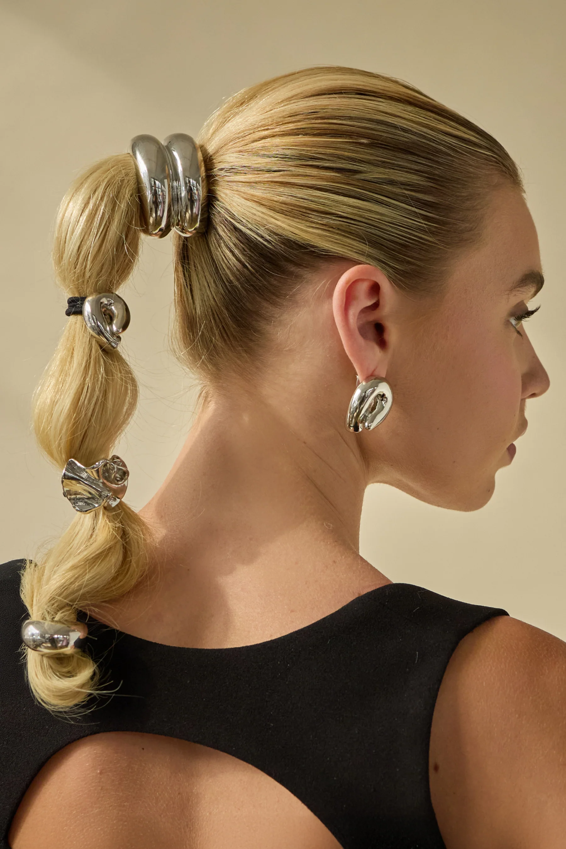 Glossy Double Arch Pony - Image 23