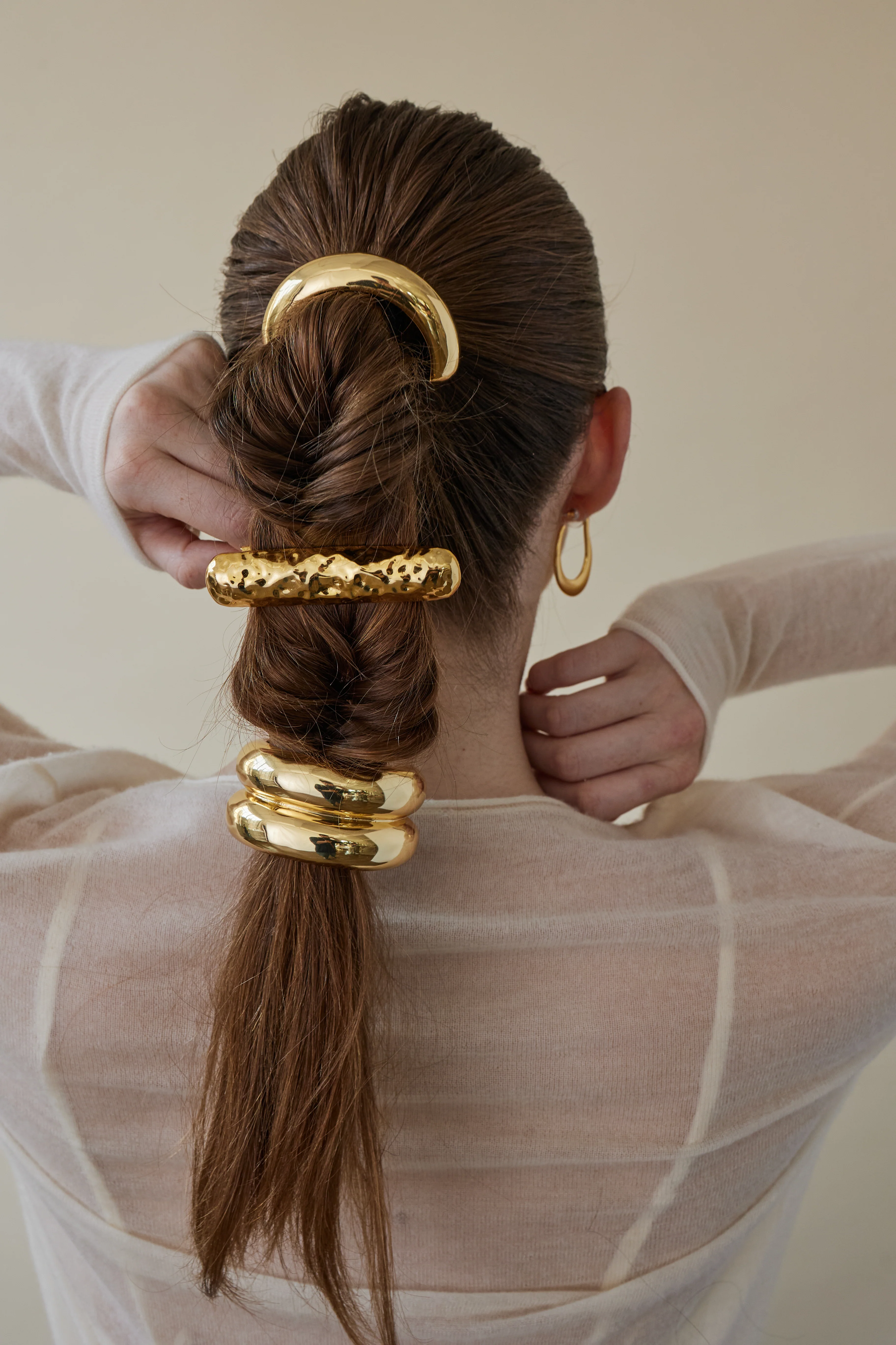 Glossy Double Arch Pony - Image 9