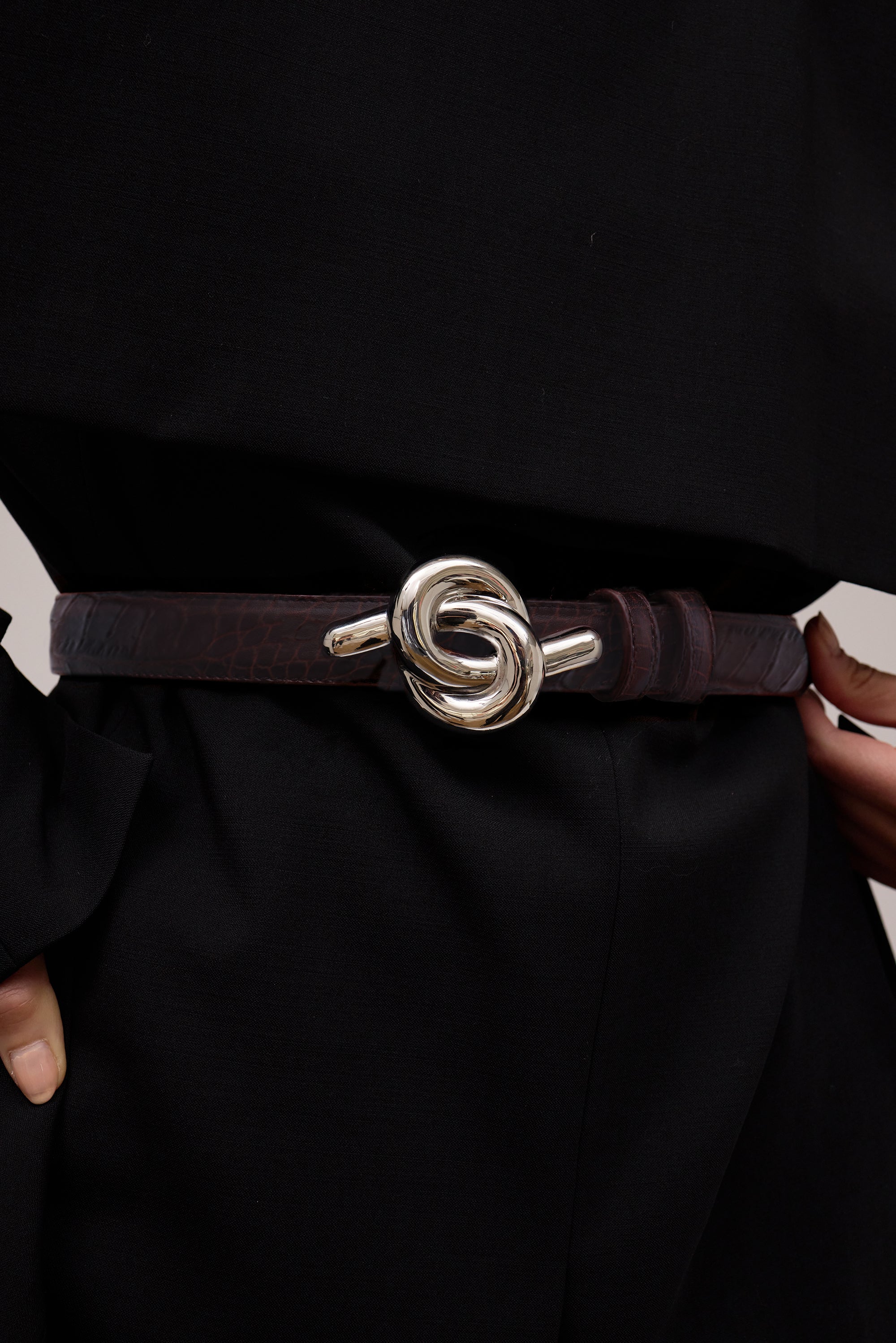 Glossy Knot Croc Leather Belt - Image 6
