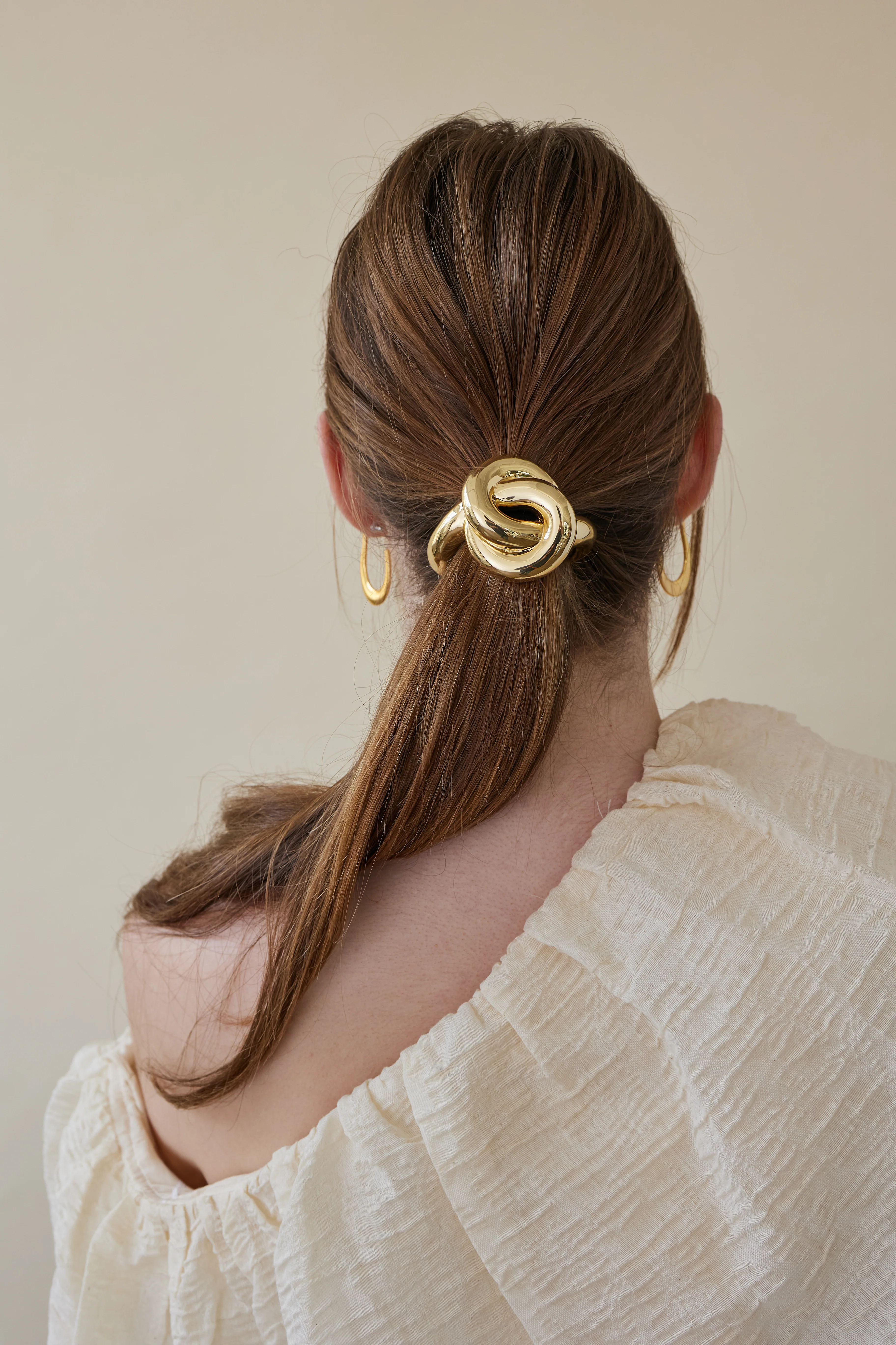 Glossy Knot Pony Cuff - Image 4