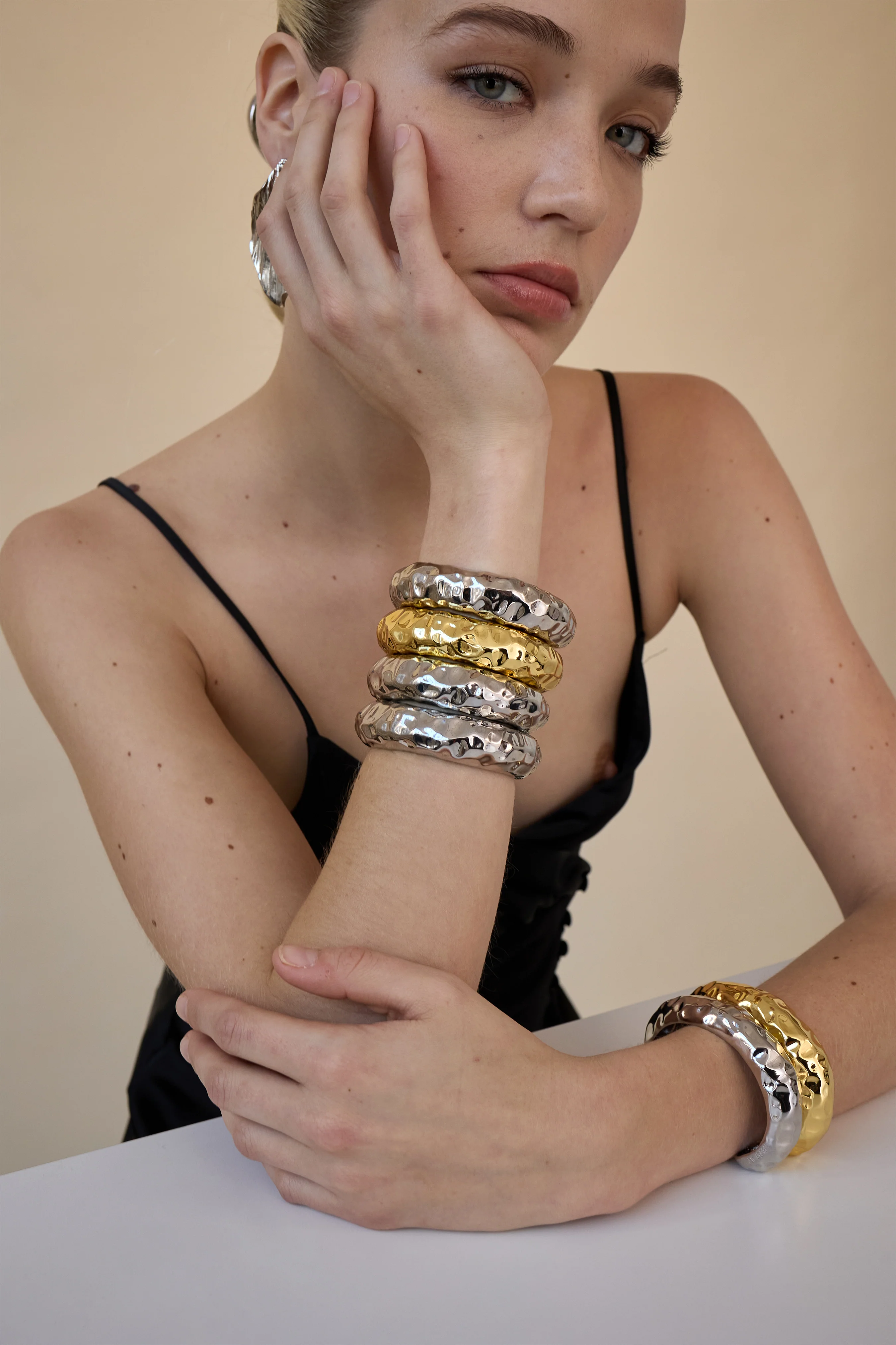 Hammered Arch Cuff Bracelet - Image 6