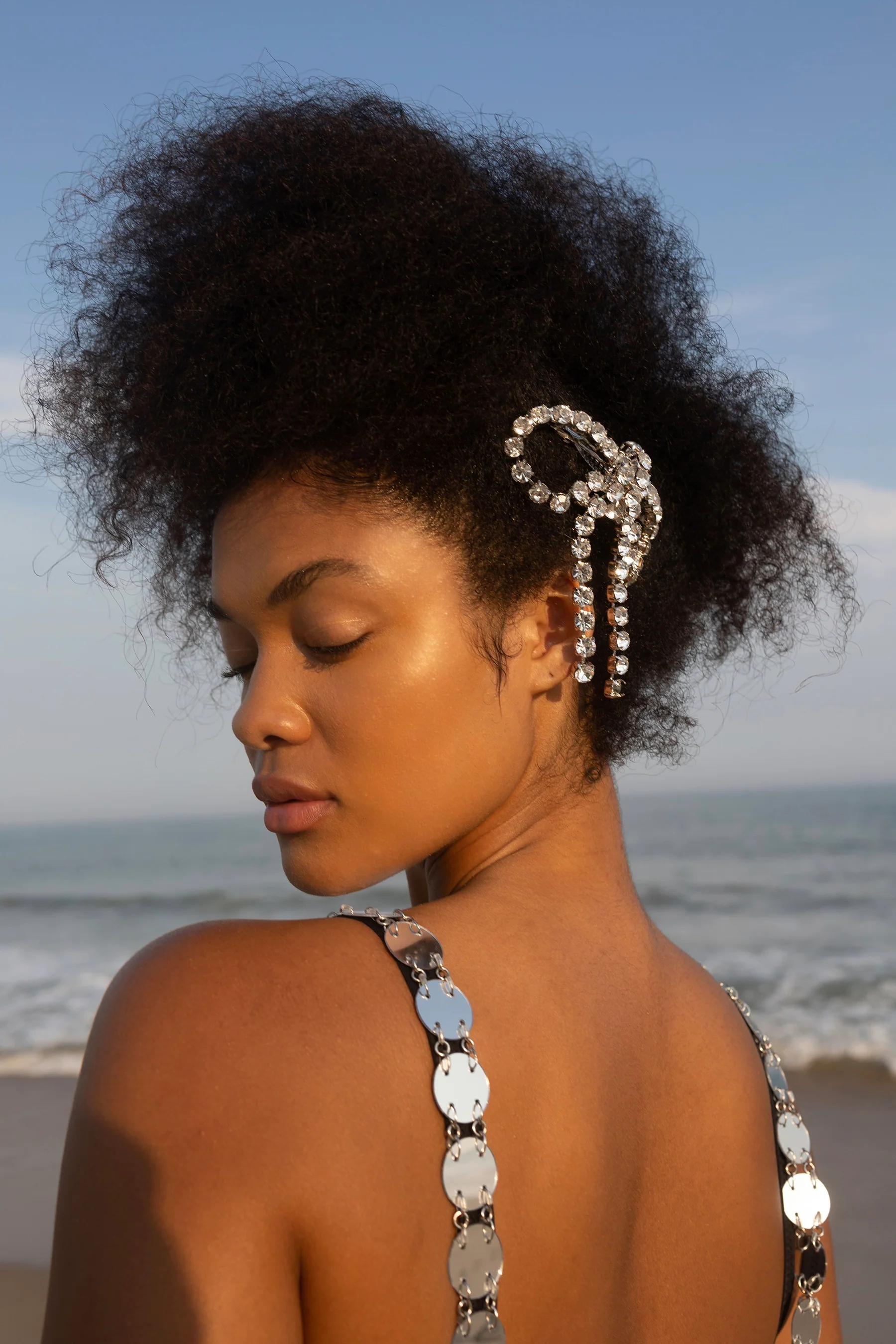 Kamala Crystal Bow - Image 5