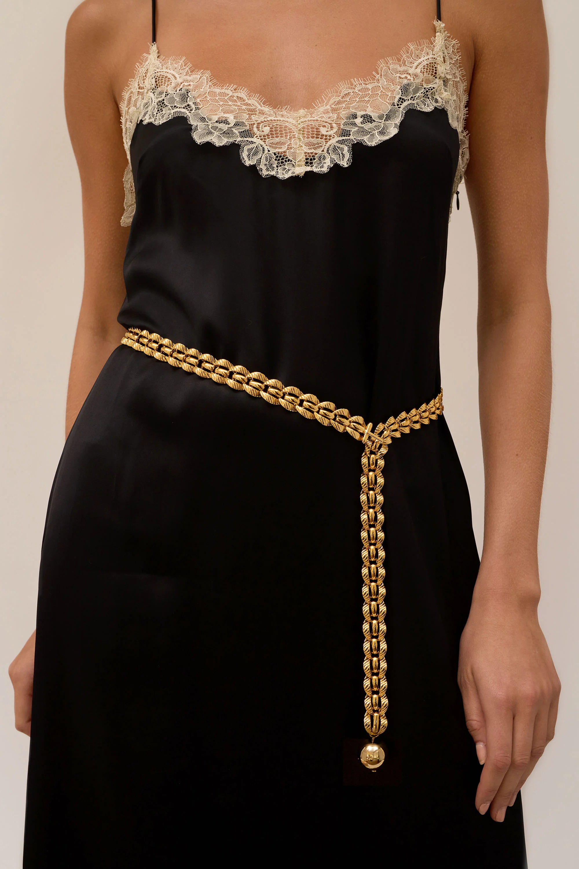 Kendra Metal Chain Belt - Image 6
