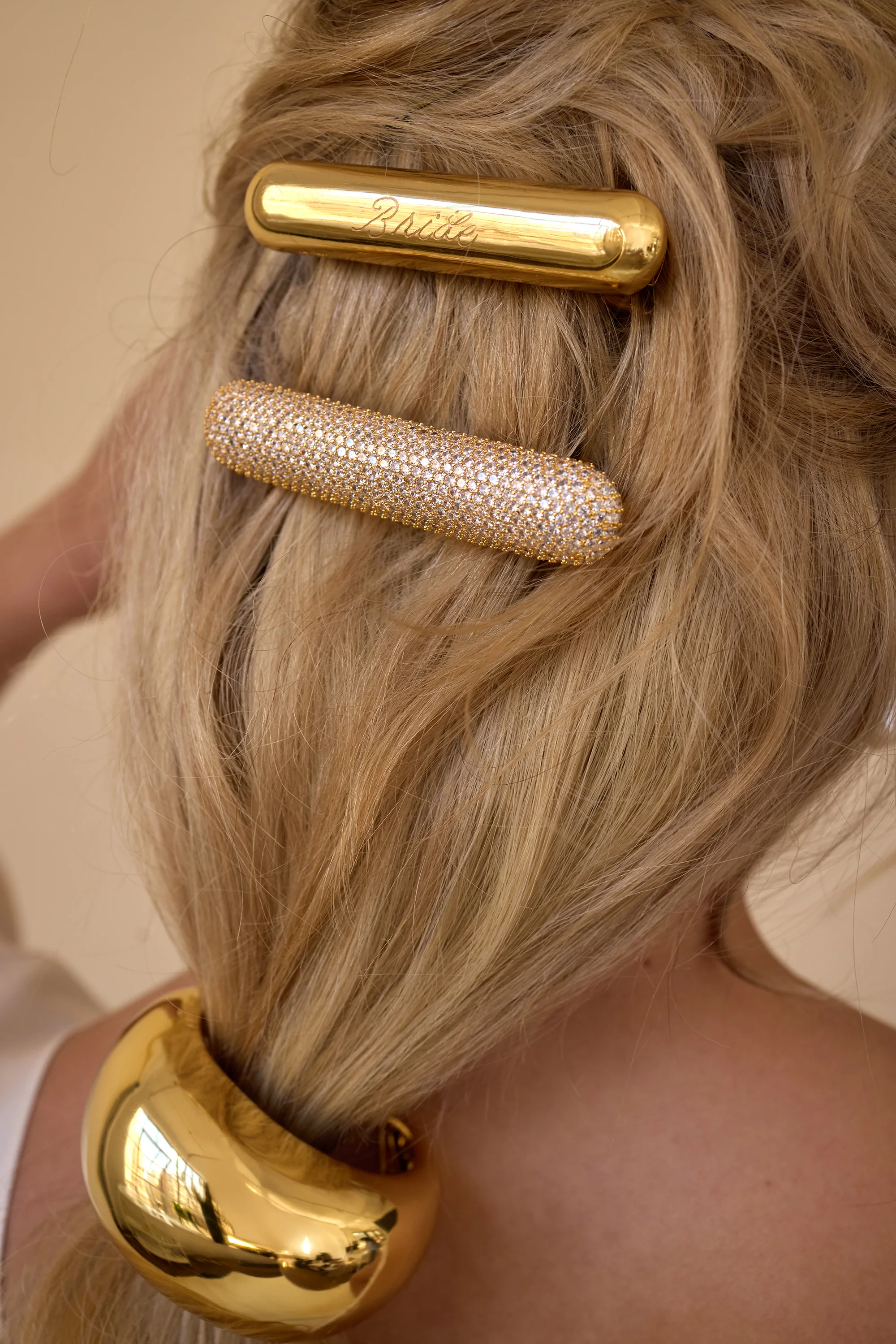 T3 x Lelet NY Crystal Pave Bar Barrette - Image 5