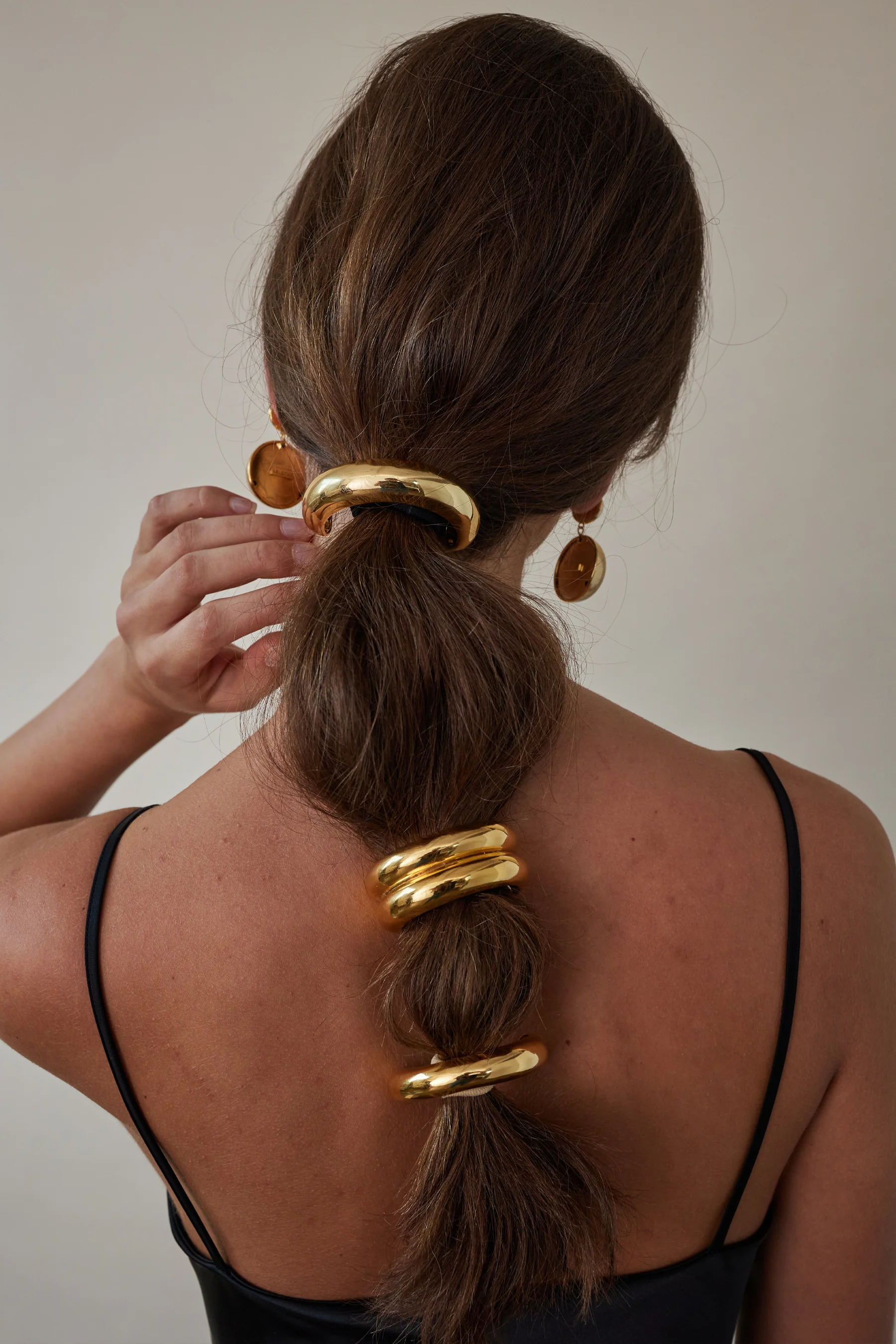Petite Glossy Arch Pony - Image 5