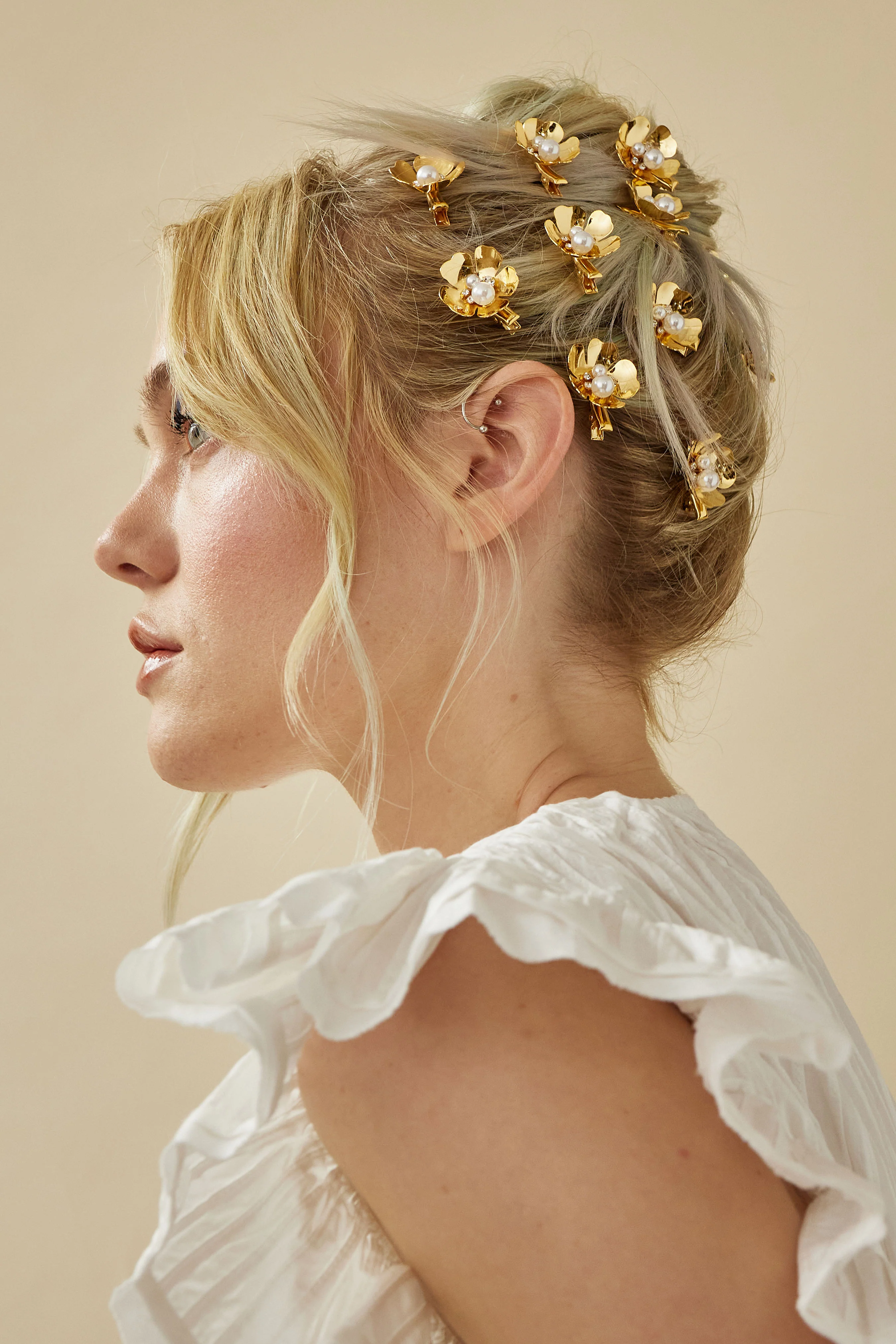 Philippa Pearl and Crystal Flower Clip Set of 3 - Image 4