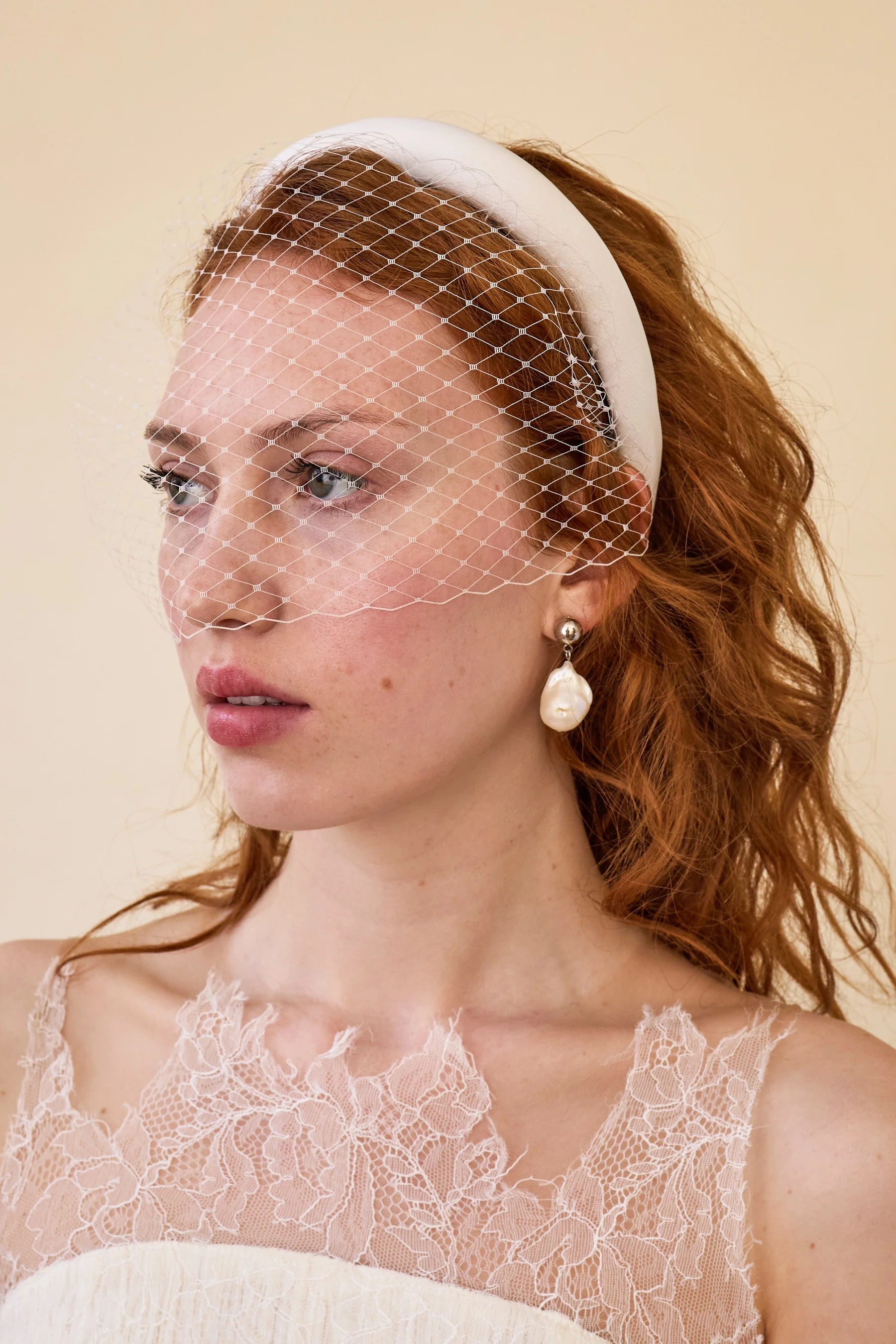 Robyn Blusher Veil Headband - Image 5