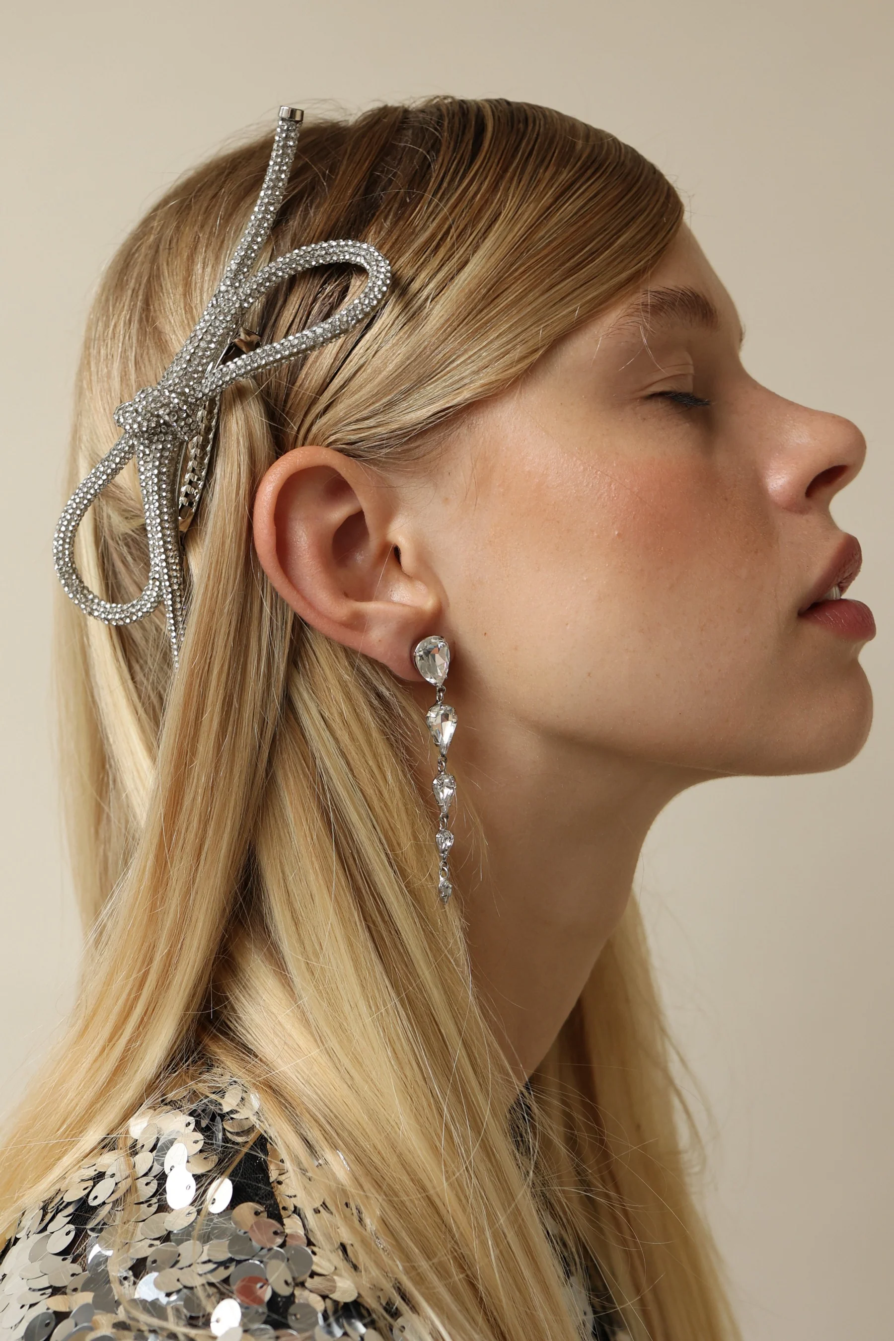 Sasha Bow - Image 10