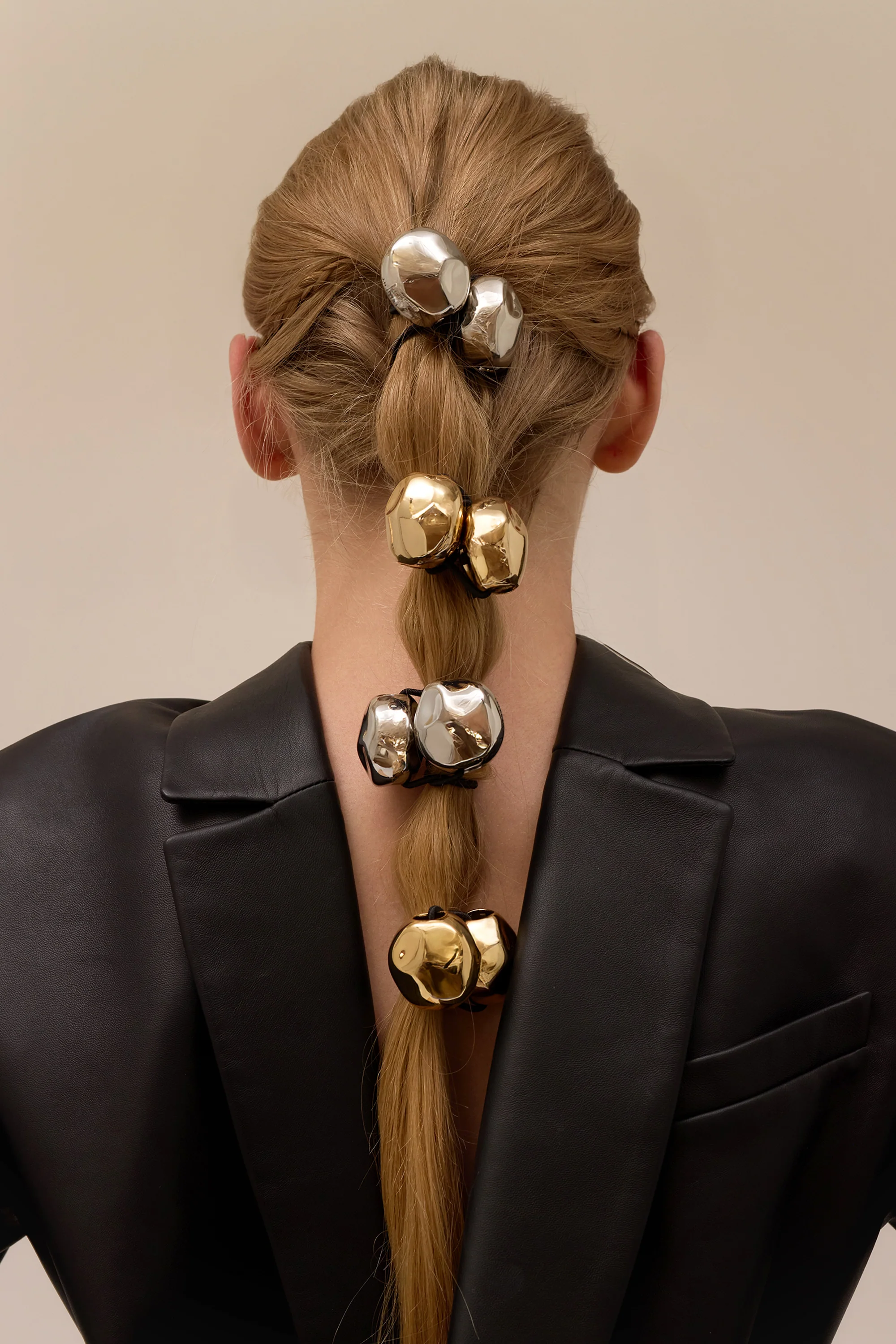 Zoe Knocker Hair Tie - Image 3