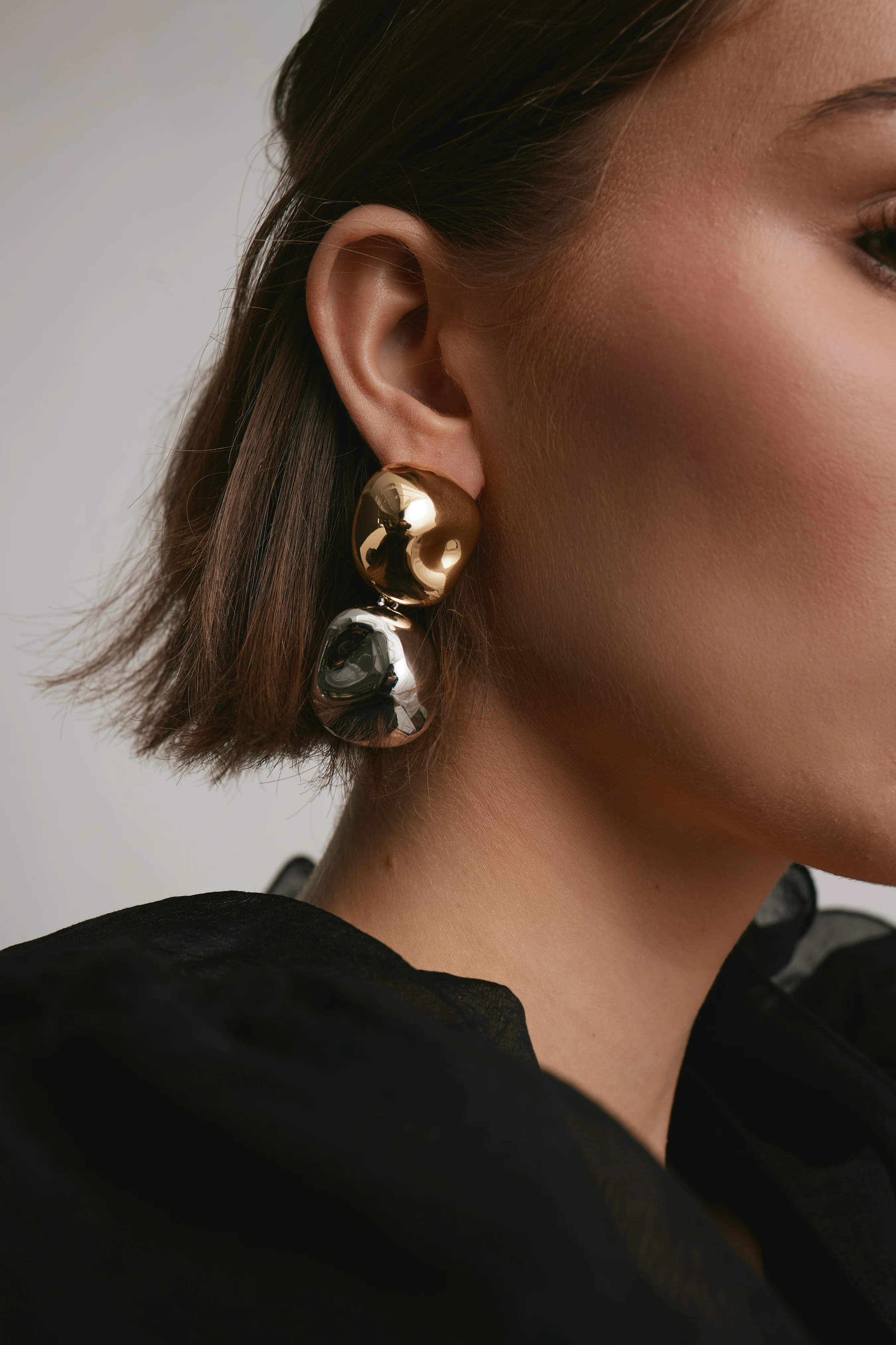 Zoe Petite Drop Earrings - Image 4